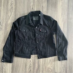 LEVI’S women’s black denim jacket size Large